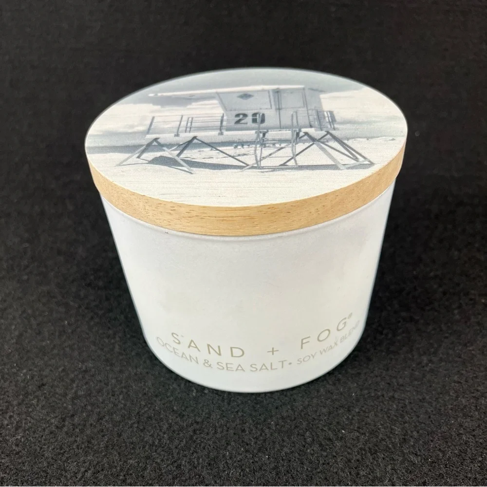 NWT Sand + Fog Ocean & Sea Salt Candle 2 Wick 12oz White Opaque Jar Wood Lid